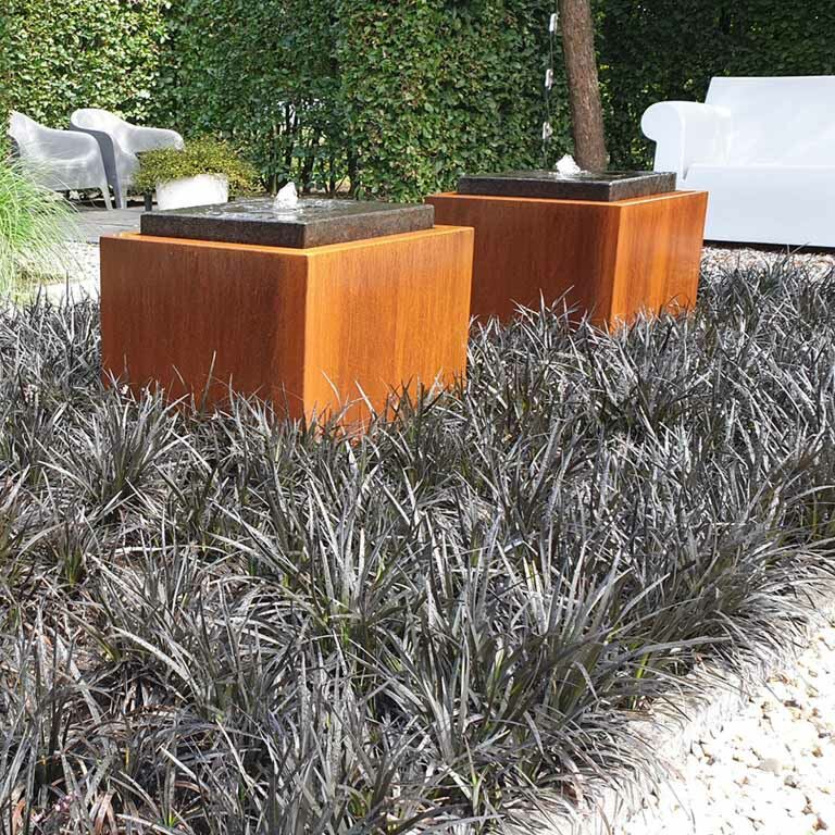 Corten acél vízi dísz 50 x 50 x 40 cm