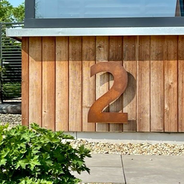 Corten acél házszám 2 - 50 cm