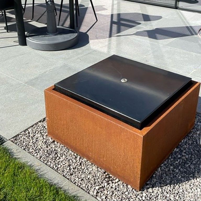Corten acél vízi dísz 50 x 50 x 40 cm