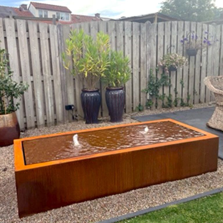 Corten acél szökőkút 200 x 80 x 40 cm