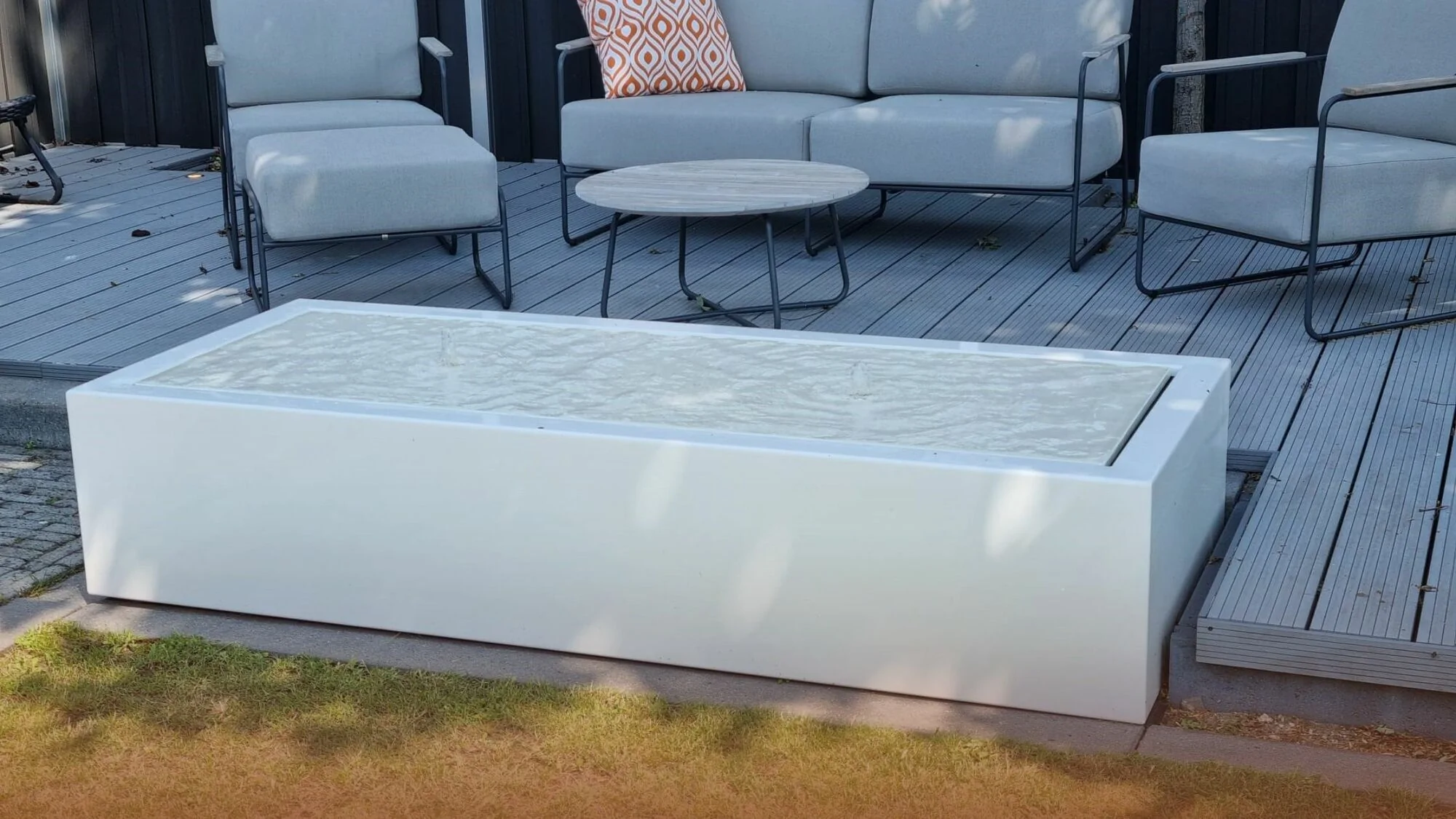 Hogyan karbantartom a víztáblámat vagy vízdíszítményemet?